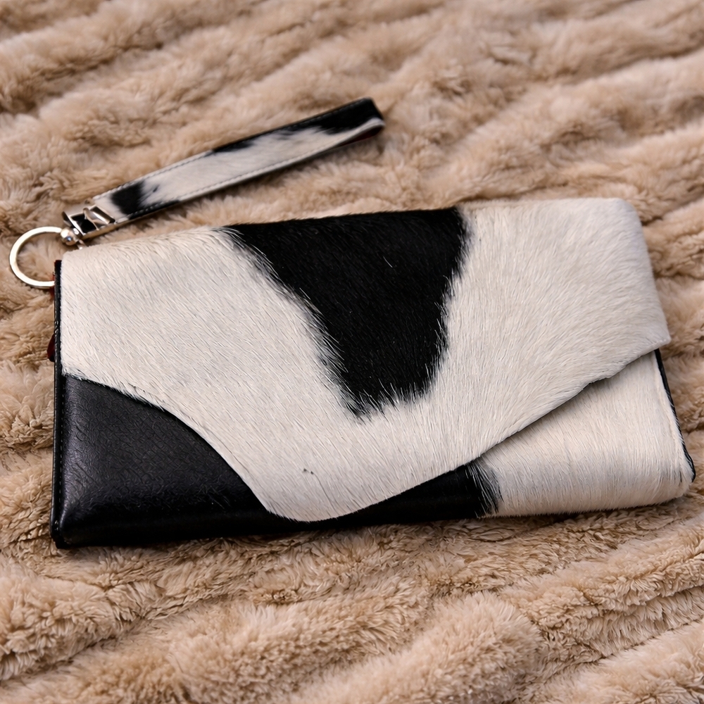 🖤 Hair-On Cowhide Leather Clutch - Artisan Piece 🖤